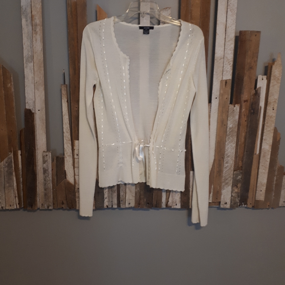 Majora Pretty Cardigan Sweater